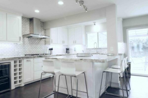 Luxurway Renovated Private Home 4bedroom 3bath